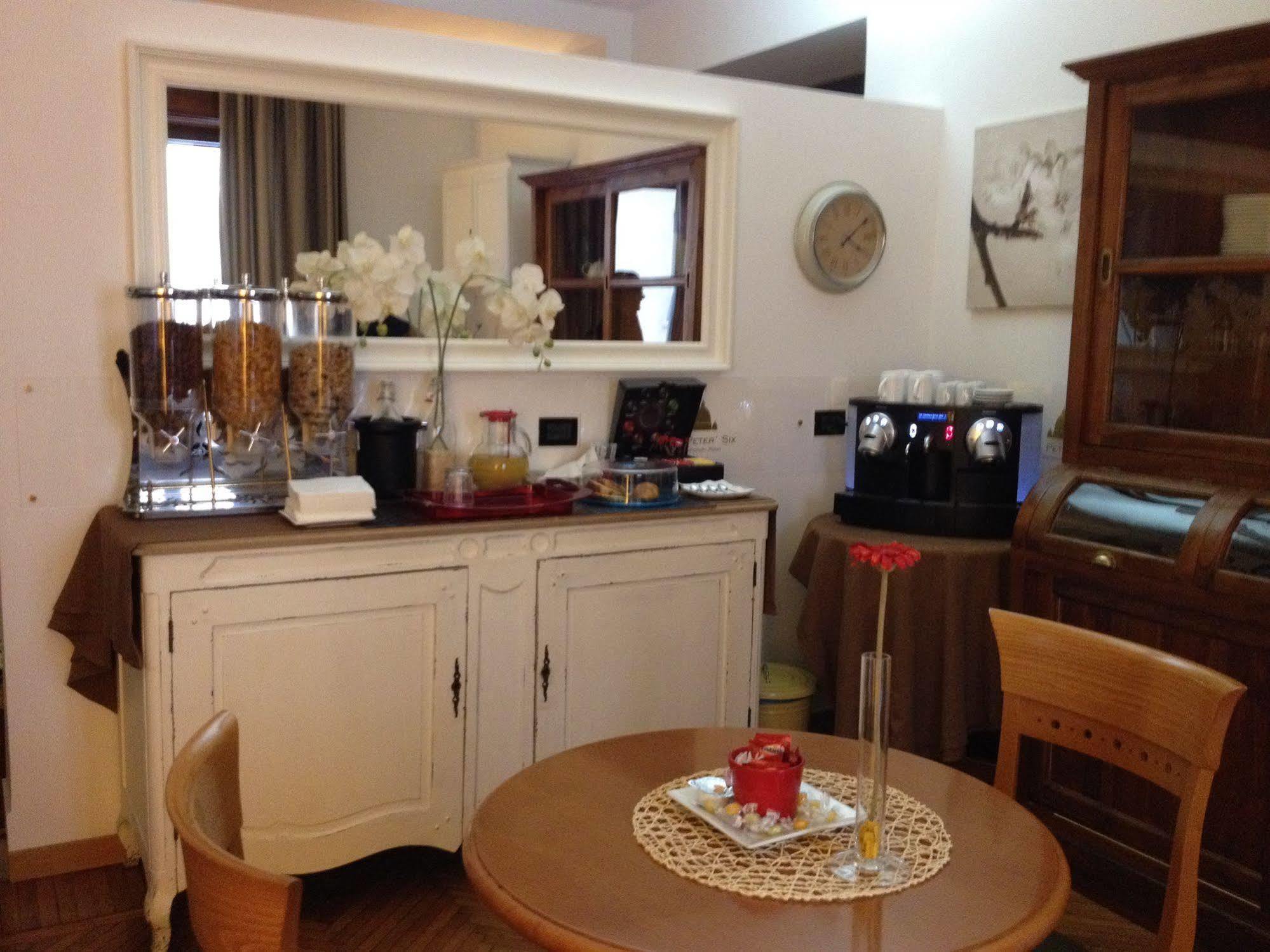 Bed and breakfast St. Peter' Six & 3*