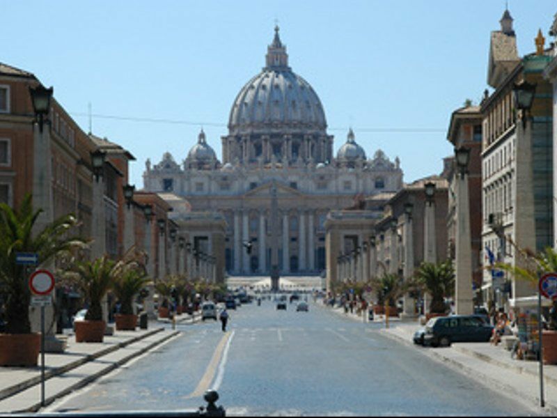 St. Peter' Six & 3* Roma